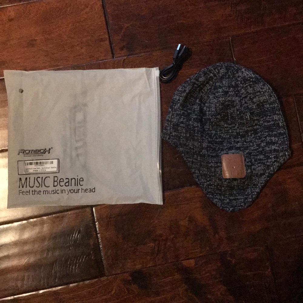 Rotibox Hat - Picture 2 of 3